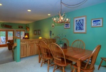 RedAwning 161 McCloud